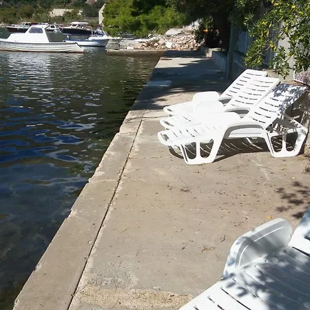 Casa de Férias Getaway Seaside Sweet Zaton (Dubrovnik-Neretva)